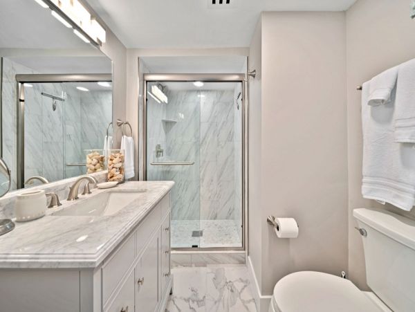 Sanibel Beachfront Condo with Gulf Views & Pool Access