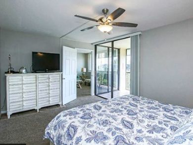 Sanibel Vacation Condo Sleeps Six Guests Partial Gulf Views
