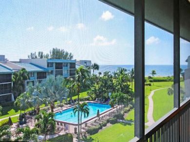 Sanibel Vacation Condo Sleeps Six Guests Partial Gulf Views