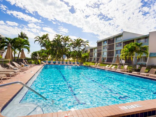 Sanibel Island Vacation Rental | Updated 2-Bedroom Condo with Gulf Views
