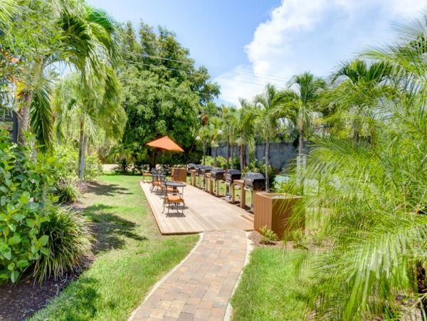 Sanibel Island Vacation Rental | Updated 2-Bedroom Condo with Gulf Views