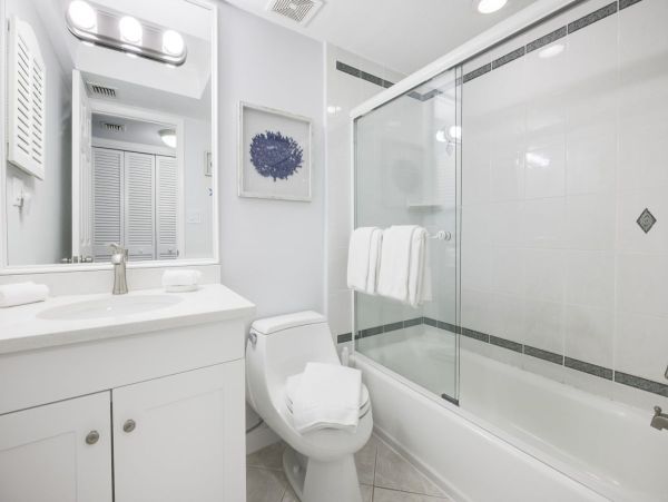 Sanibel Island Vacation Rental | Updated 2-Bedroom Condo with Gulf Views