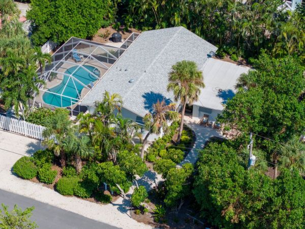 Three Bedroom Captiva Vacation Home with Pool
