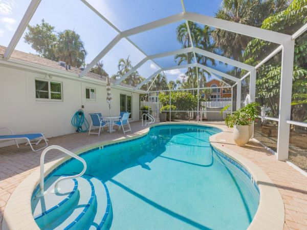 Three Bedroom Captiva Vacation Home with Pool