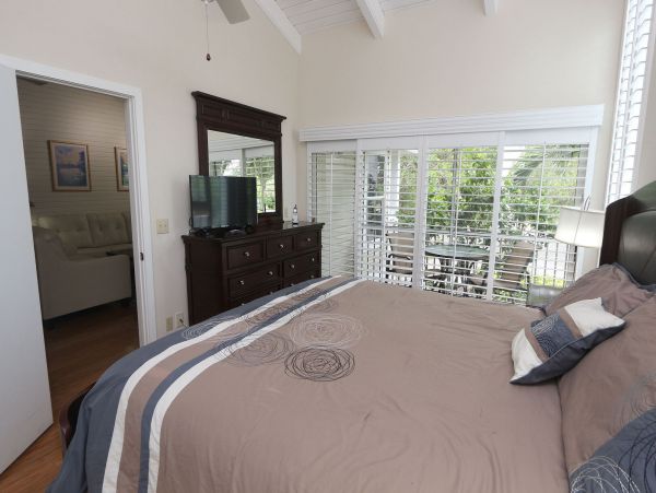 A Rare Eight Bedroom Captiva Vacation Rental with Pool