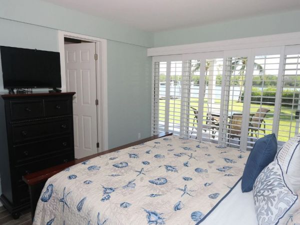 A Rare Eight Bedroom Captiva Vacation Rental with Pool