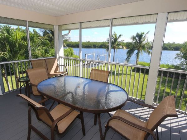 A Rare Eight Bedroom Captiva Vacation Rental with Pool