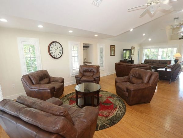 A Rare Eight Bedroom Captiva Vacation Rental with Pool