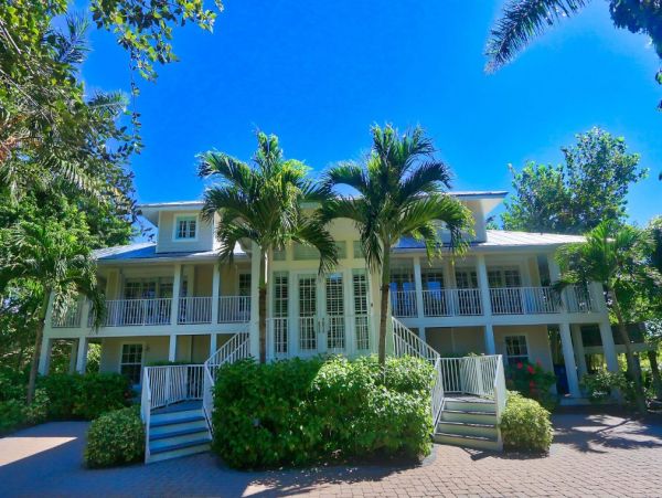 A Rare Eight Bedroom Captiva Vacation Rental with Pool