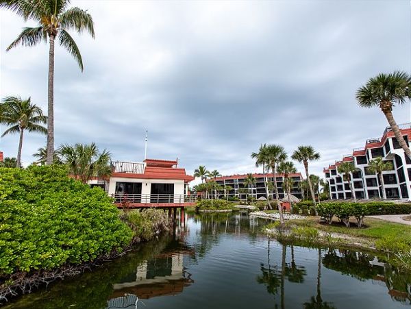 Sanibel 3 Bedroom Gulf Front Vacation Condo Sleeps Eight
