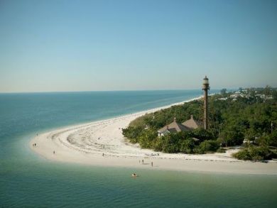 Three Bedroom Vacation Rental - Sanibel Island with Pool
