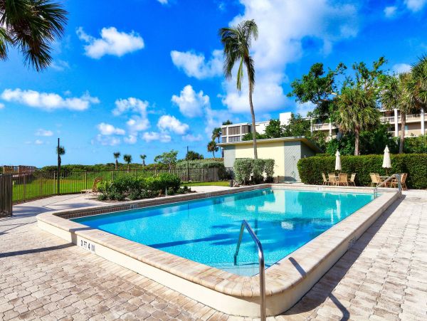 Sanibel Vacation Condo Rental Sleeps 6 Pool Walk To Beach