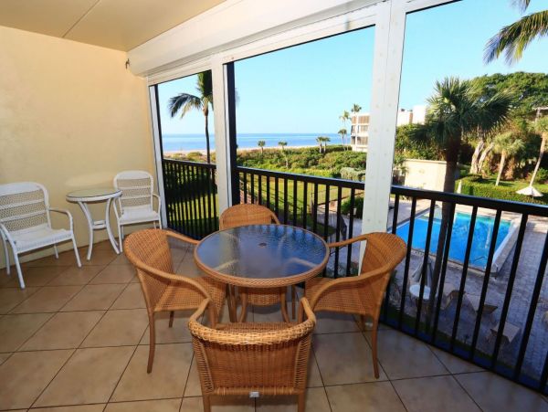 Sanibel Vacation Condo Rental Sleeps 6 Pool Walk To Beach