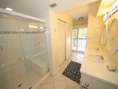 Sanibel Vacation Condo Sleeps Six Guests