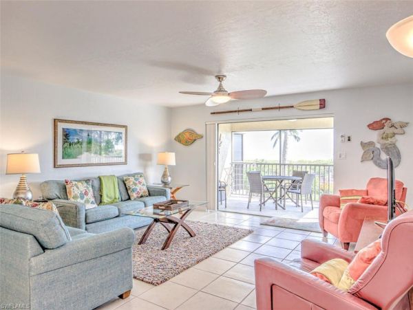 On Beach Sanibel Vacation Condo Two Bedroom Sleeps 6