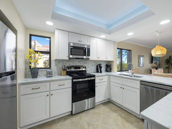 Luxury Sanibel Island Beachfront Vacation Condo