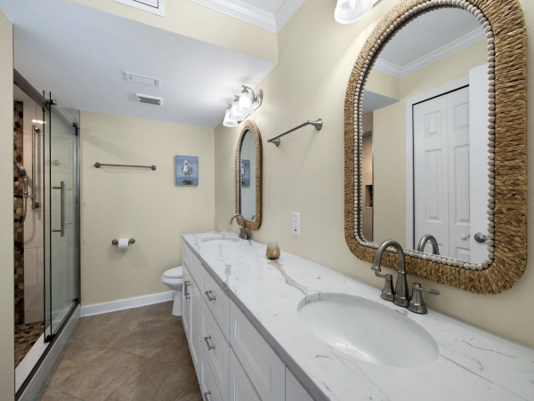 Luxury Sanibel Island Beachfront Vacation Condo