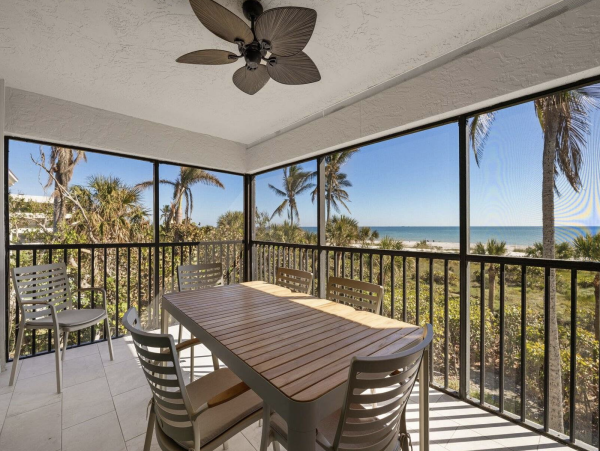 Luxury Sanibel Island Beachfront Vacation Condo