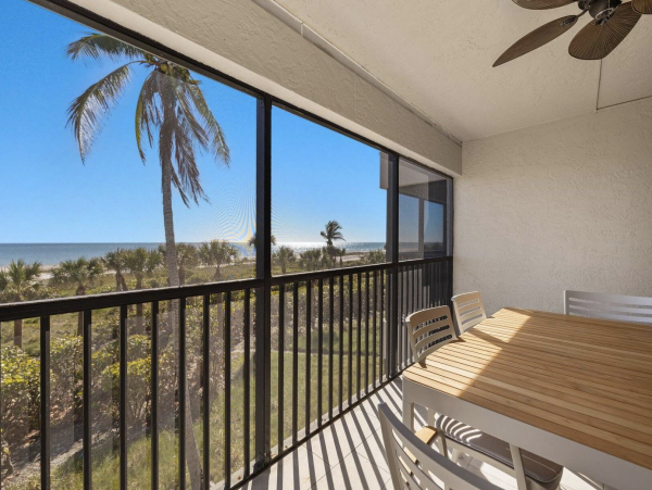 Luxury Sanibel Island Beachfront Vacation Condo
