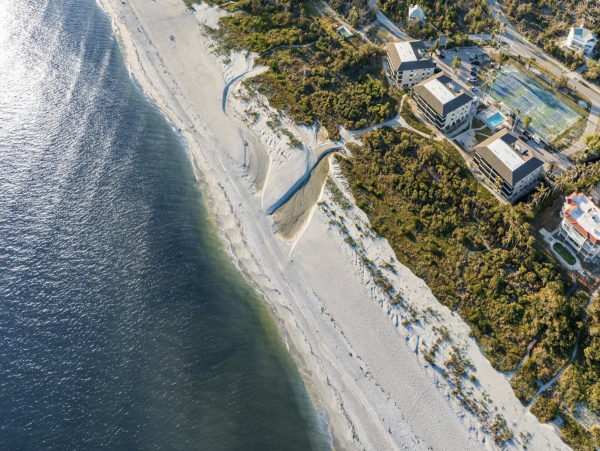 Luxury Sanibel Island Beachfront Vacation Condo