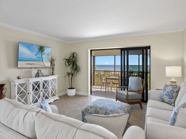 Luxury Sanibel Island Beachfront Vacation Condo