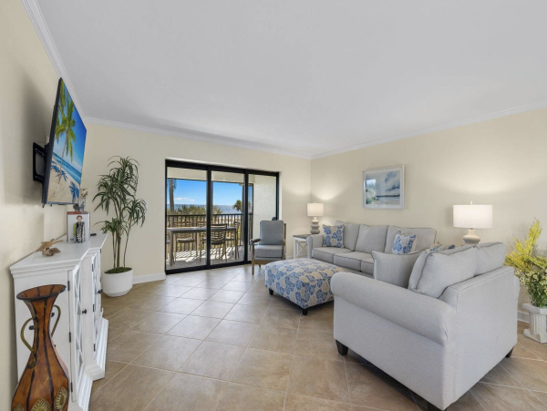 Luxury Sanibel Island Beachfront Vacation Condo