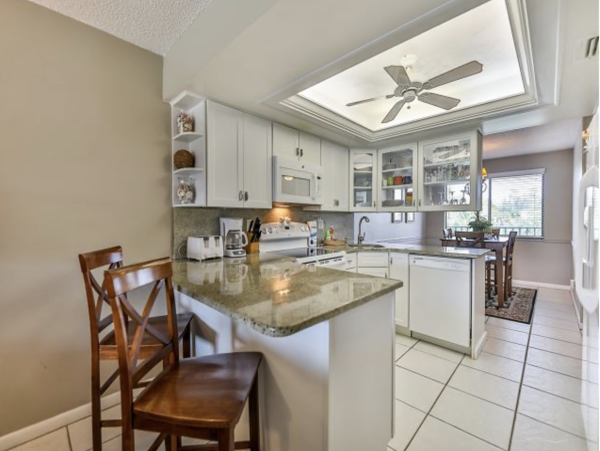 Private Vacation Complex Across the street from Sanibel Beach