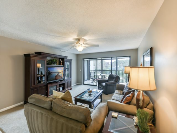 Private Vacation Complex Across the street from Sanibel Beach
