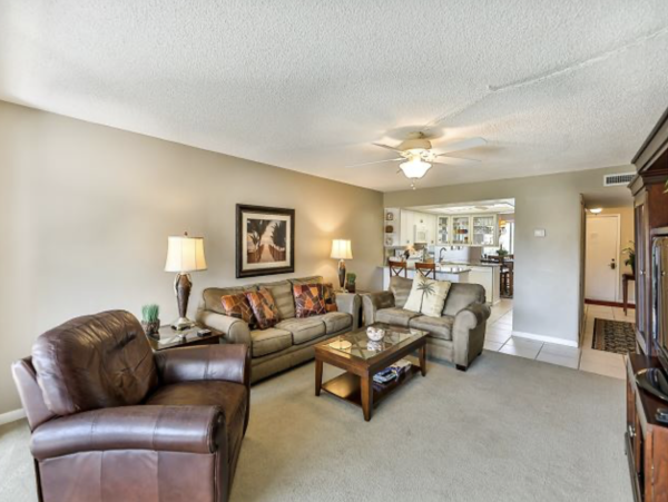 Private Vacation Complex Across the street from Sanibel Beach