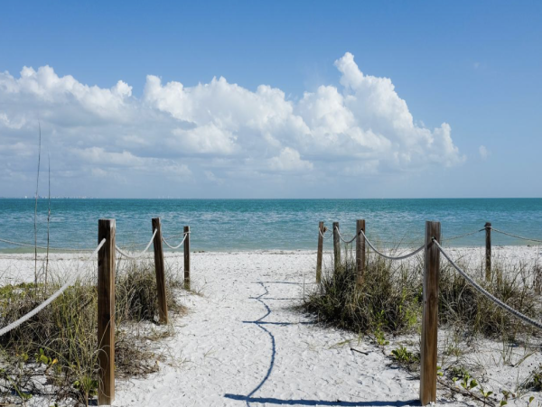 Private Vacation Complex Across the street from Sanibel Beach