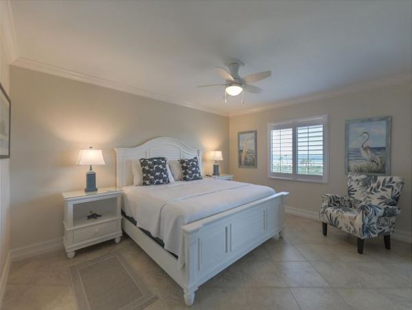 Beachfront Bliss with Gulf Views - Perfect Island Getaway