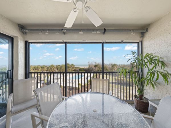 Beautiful Sanibel 2 Bedroom Vacation Condo Sleeps Six Guests