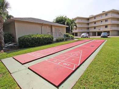 Suffleboard Court
