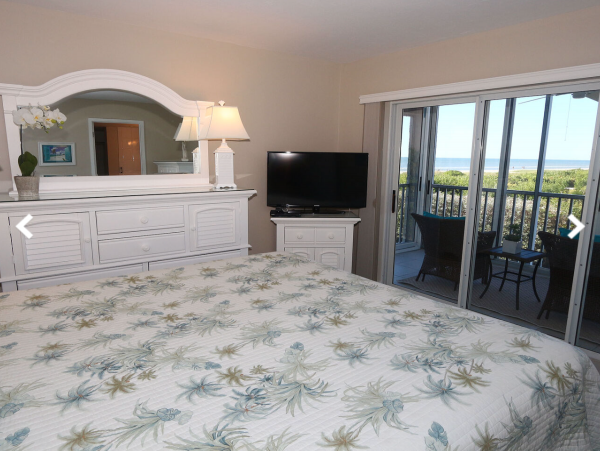 On Beach Two Bedroom Condo in Sanibel Sleeps Four Guests