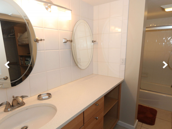 On Beach Two Bedroom Condo in Sanibel Sleeps Four Guests