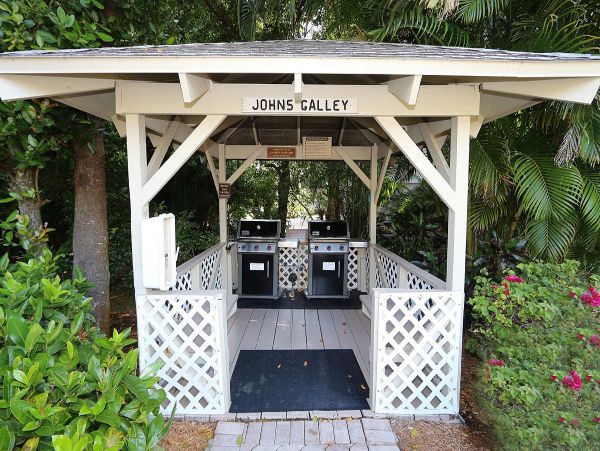Two Bedroom Condo in Sanibel Sleeps Six Guests