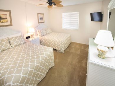 Sanibel Island 2 Bedroom Vacation Rental Pool Sleeps 6