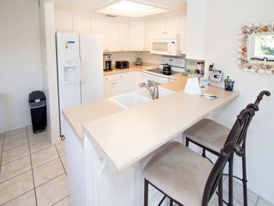Sanibel Island 2 Bedroom Vacation Rental Pool Sleeps 6