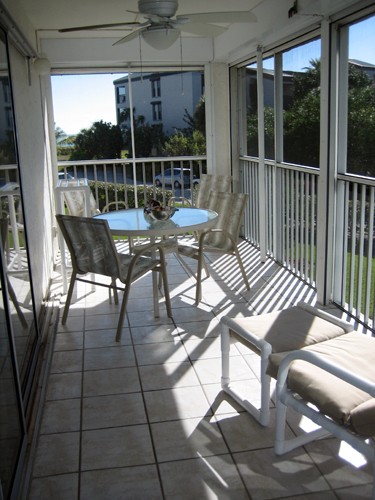 Sanibel Island 2 Bedroom Vacation Rental Pool Sleeps 6