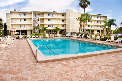 Sanibel Island 2 Bedroom Vacation Rental Pool Sleeps 6