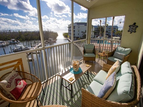 Lovely Vacation Condo with Bay View in Captiva