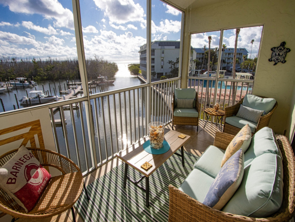 Lovely Vacation Condo with Bay View in Captiva
