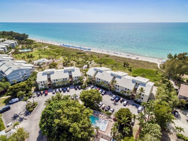 Captiva Two Bedroom Beach Condo Sleeps Four Full Gulf View