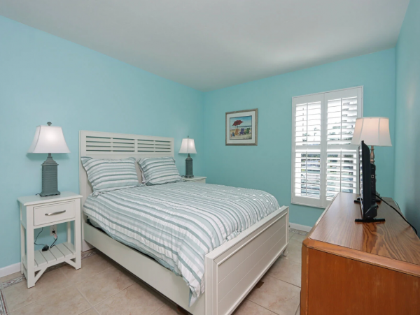Captiva Beach Front Vacation Rental Sleeps Six Guests