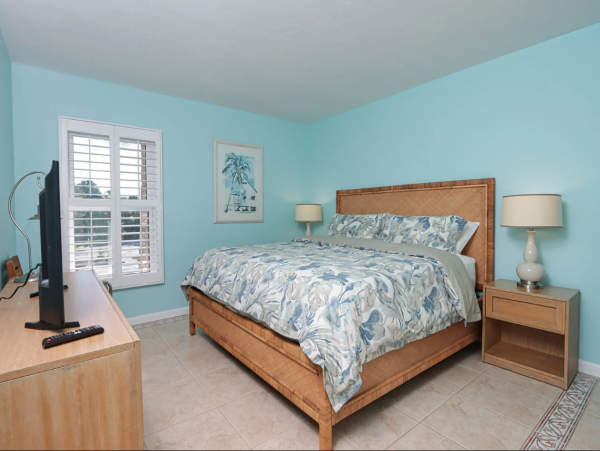 Captiva Beach Front Vacation Rental Sleeps Six Guests