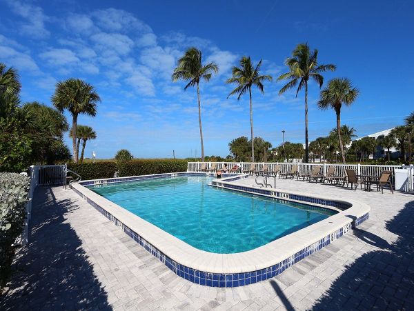 Sleep 6 Guests at this Two Bedroom Beach Condo Shared Pool