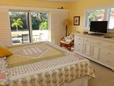 Walk to Beach Two Bedroom Rental Condo in Sanibel
