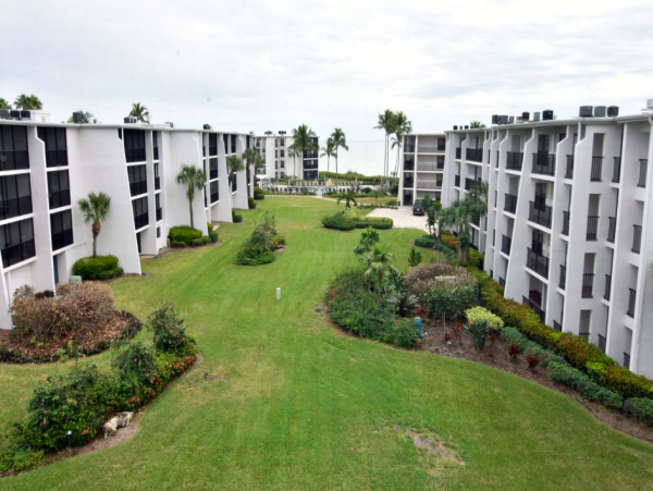 Lovely Sanibel Island One Bedrooms Vacation Condo