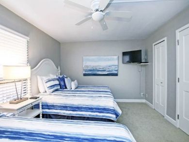 Great Value Sanibel Beach Condo 2 Bedrooms Sleeps 8