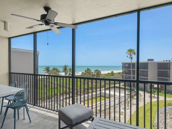 Sanibel Island Vacation Rental Gulf-View Sanibel Condo with 3 Bedrooms